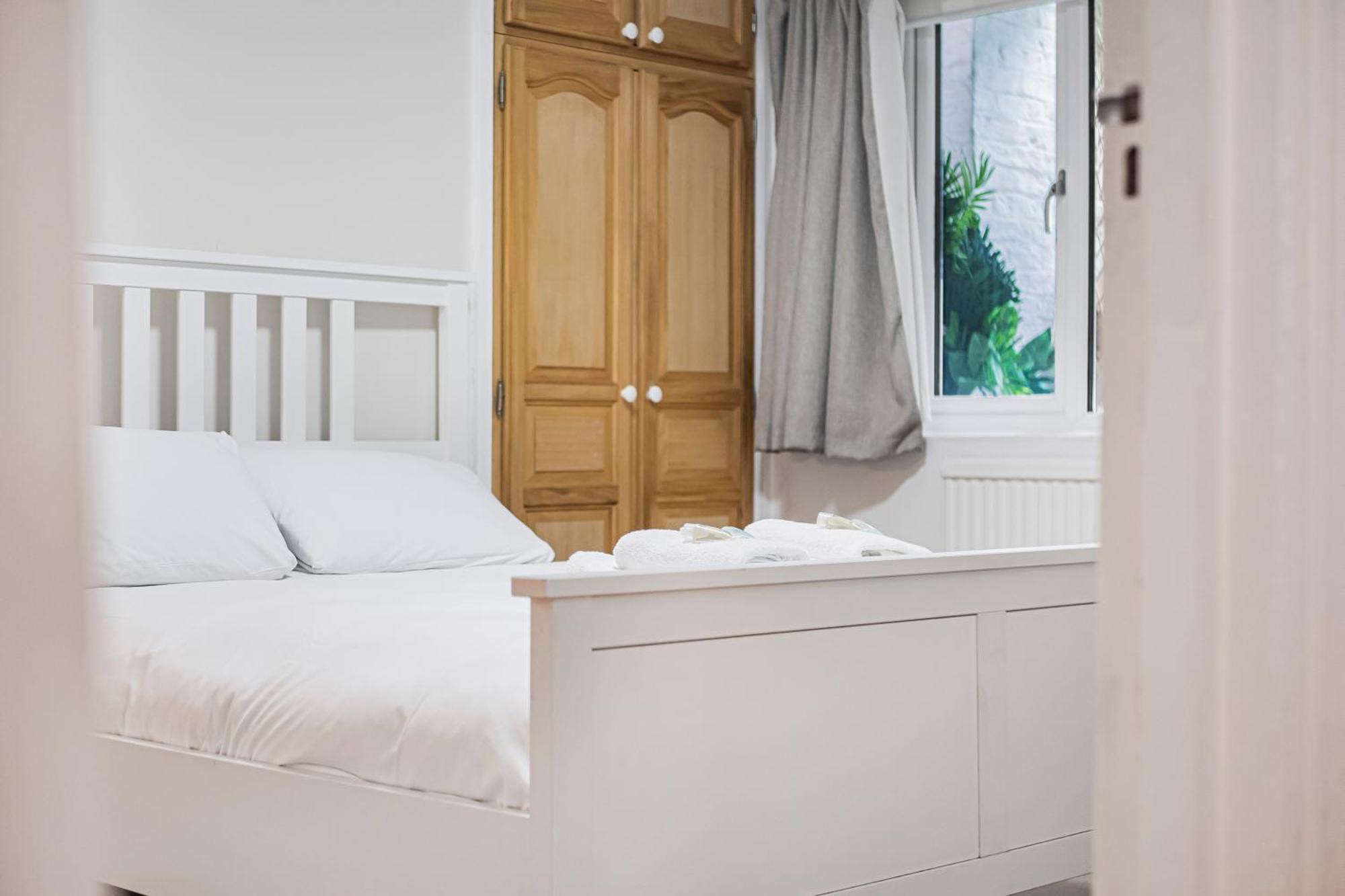 Pass The Keys Private Garden Apartment By Tulse Hill Station Londra Esterno foto