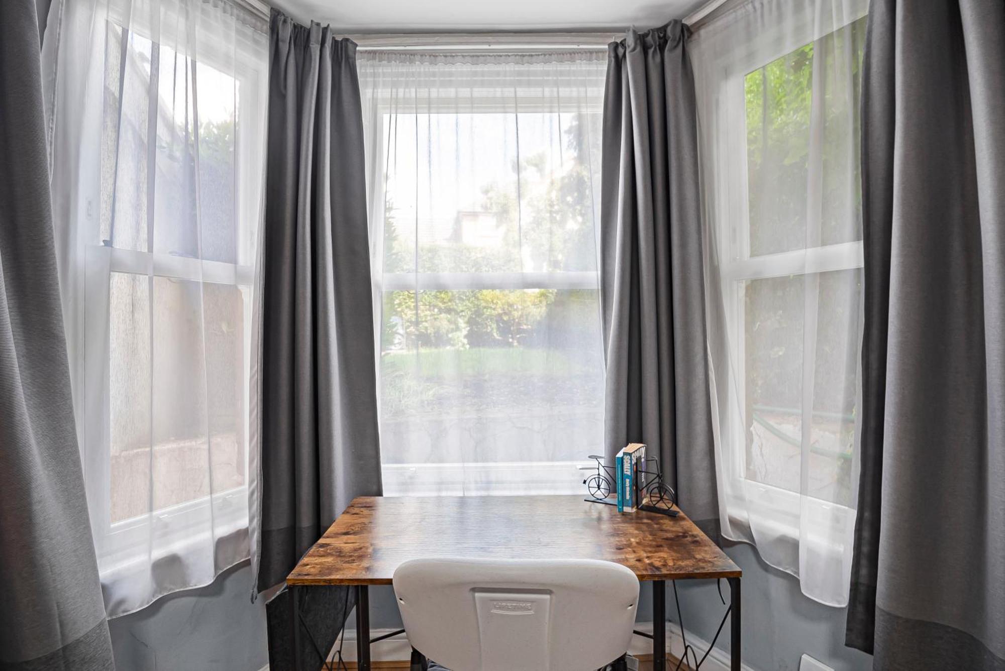 Pass The Keys Private Garden Apartment By Tulse Hill Station Londra Esterno foto