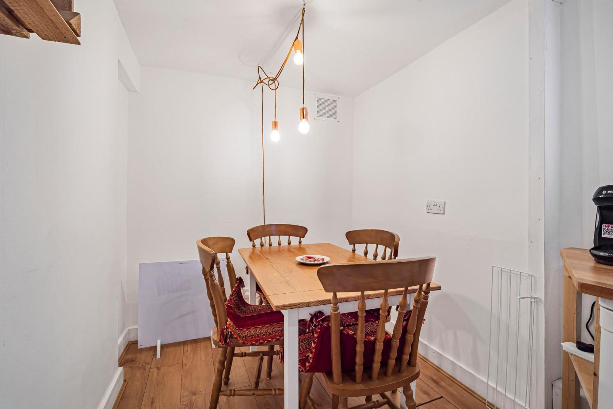 Pass The Keys Private Garden Apartment By Tulse Hill Station Londra Esterno foto